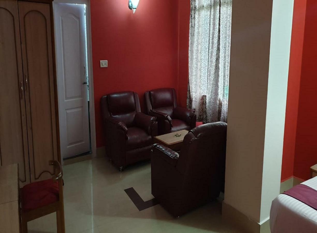 The Zara Residency Hotel Shillong Exterior photo