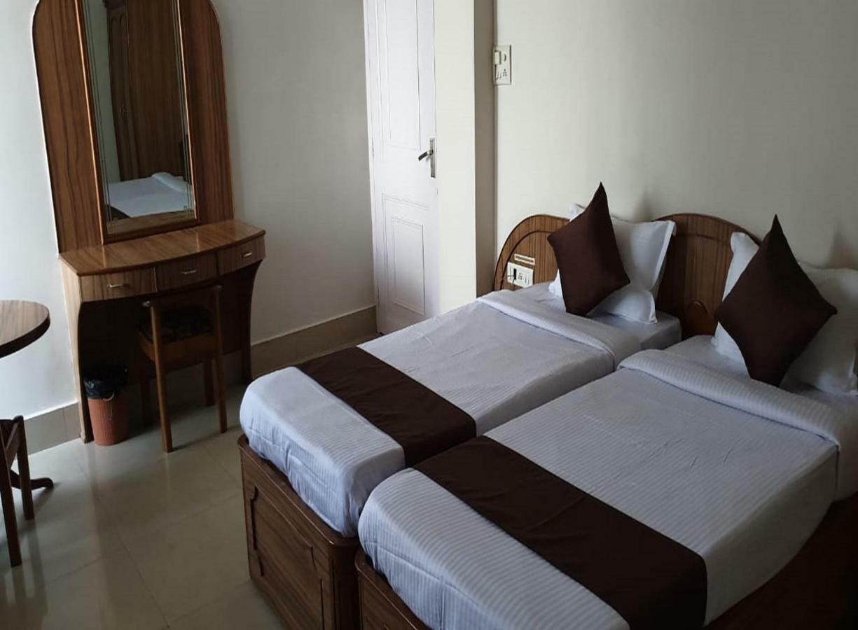 The Zara Residency Hotel Shillong Exterior photo