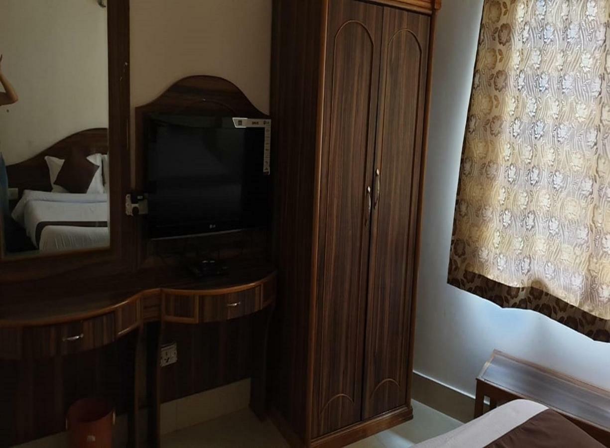 The Zara Residency Hotel Shillong Exterior photo